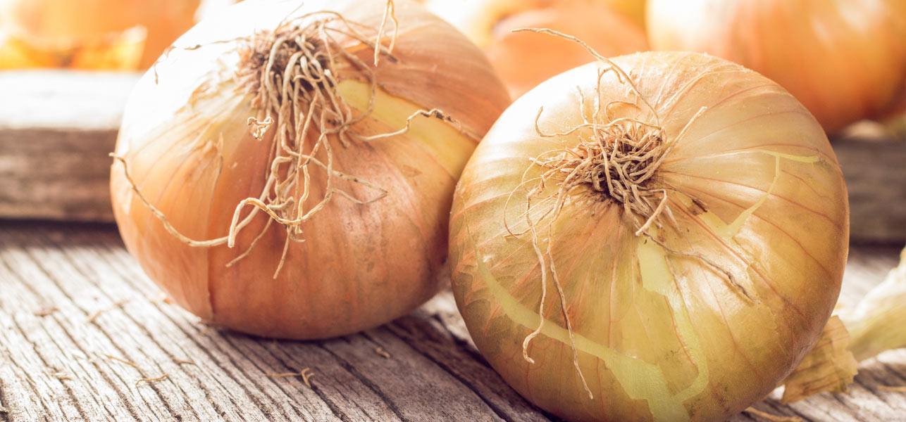 Check Out These 11 Super Health Benefits From Eating Onions